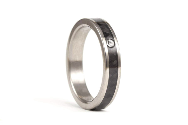 Titanium and carbon fiber ring with Swarovski (00335_4S1)