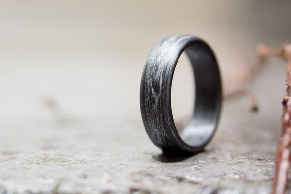 Carbon fiber and silver marbled ring (00102_7N)