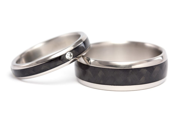 Titanium and carbon fiber wedding bands with Swarovski (00331_4S1_7N)