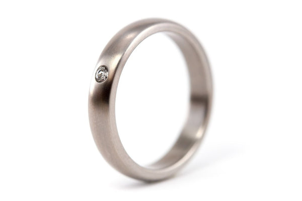 Matte titanium ring with Swarovski (00003_4S1)