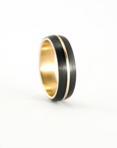 18k gold wedding ring set with carbon fiber. Matching wedding bands. Golden engagement rings (00511_5N6N)